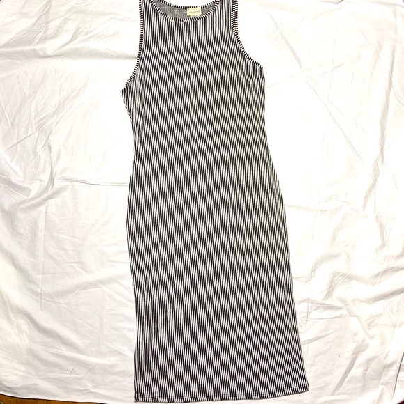 Caution to the Wind Tank Top Style Dress. Black and White Vertical Stripes. Med. - Picture 2 of 10